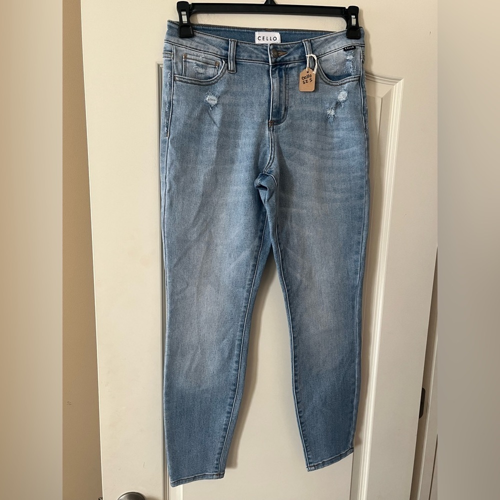 Cello Light Wash Distressed Denim Jeans Juniors Size 5